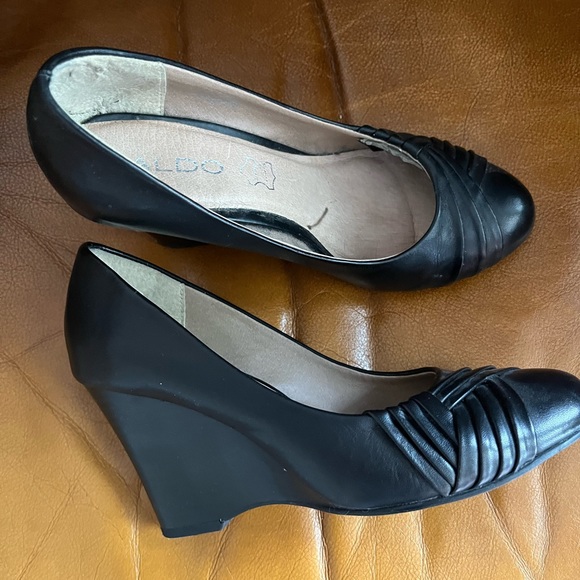 SOLD  ! Aldo sz.6 pump. Great condition - Picture 1 of 3